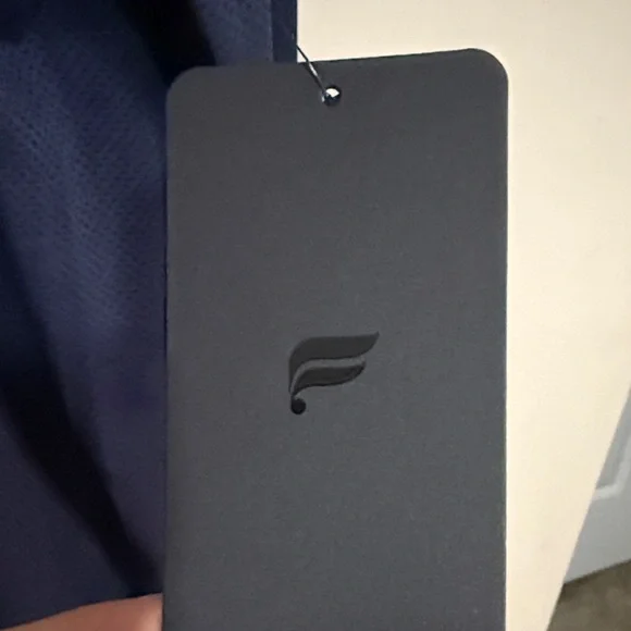 Fabletics Dark Blue Long Sleeve 1/4 Zip NWT Size XL - Picture 2 of 7